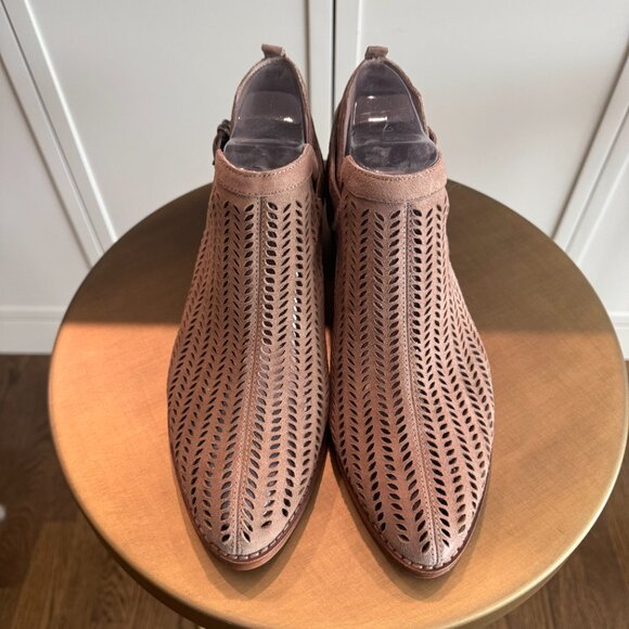 NEW Vince Camuto 'Campina' Bootie boot shoes size 9 39 Nordstrom - Picture 5 of 7